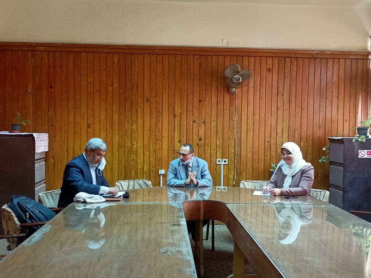 The Dean of Menouf Engineering receives the Executive Director of the El-Araby School of Applied Technology