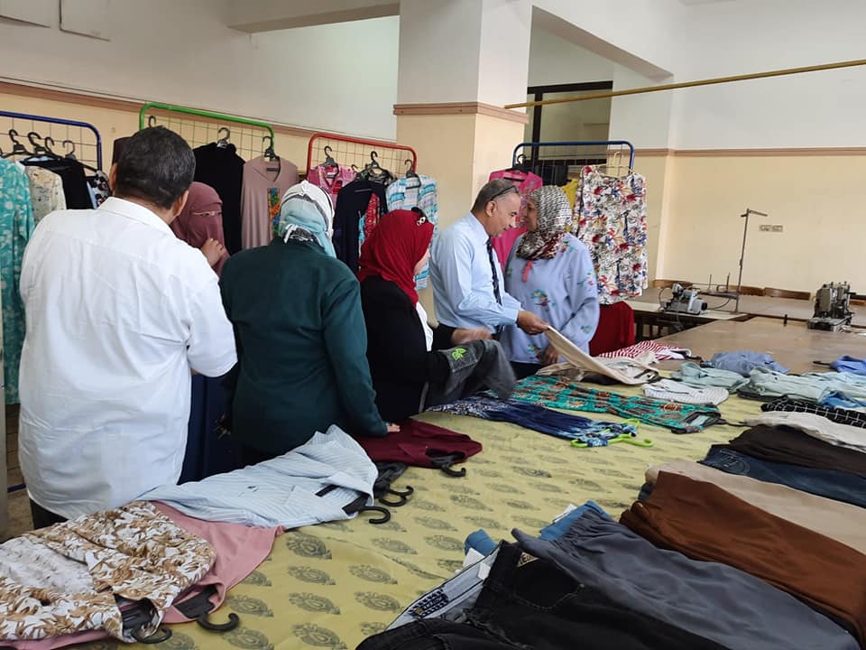 inaugurated the Charitable Clothing Products Exhibition.