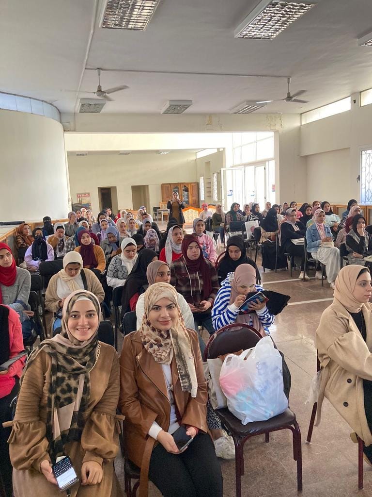 The Faculty of Home Economics at Menoufia University witnessed the birth of the first training course for the National Mawaddah Project for college students, on Saturday, December 2, 2023.