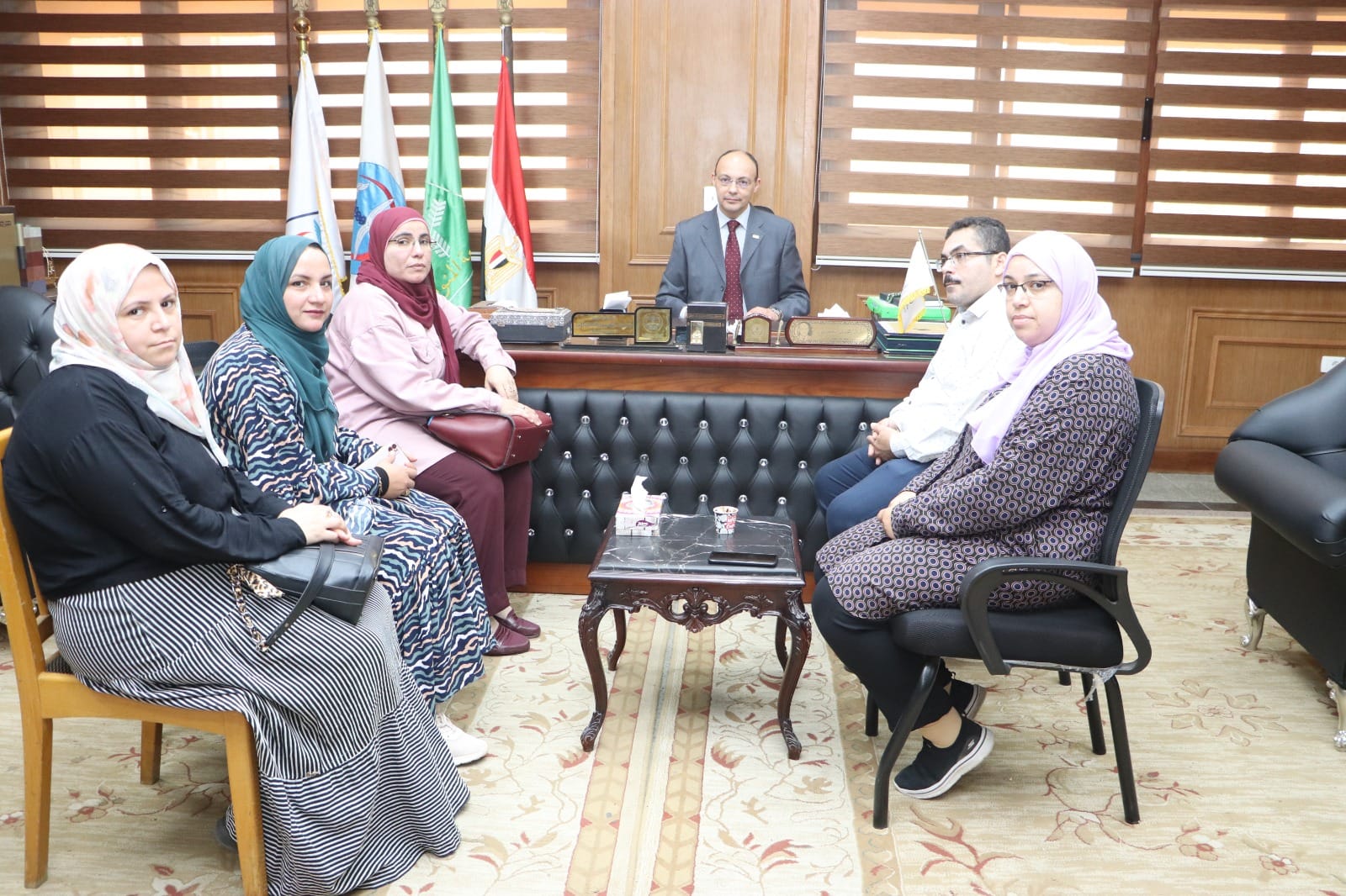 The Dean of the College meets with the General Administration of Engineering Affairs at the University