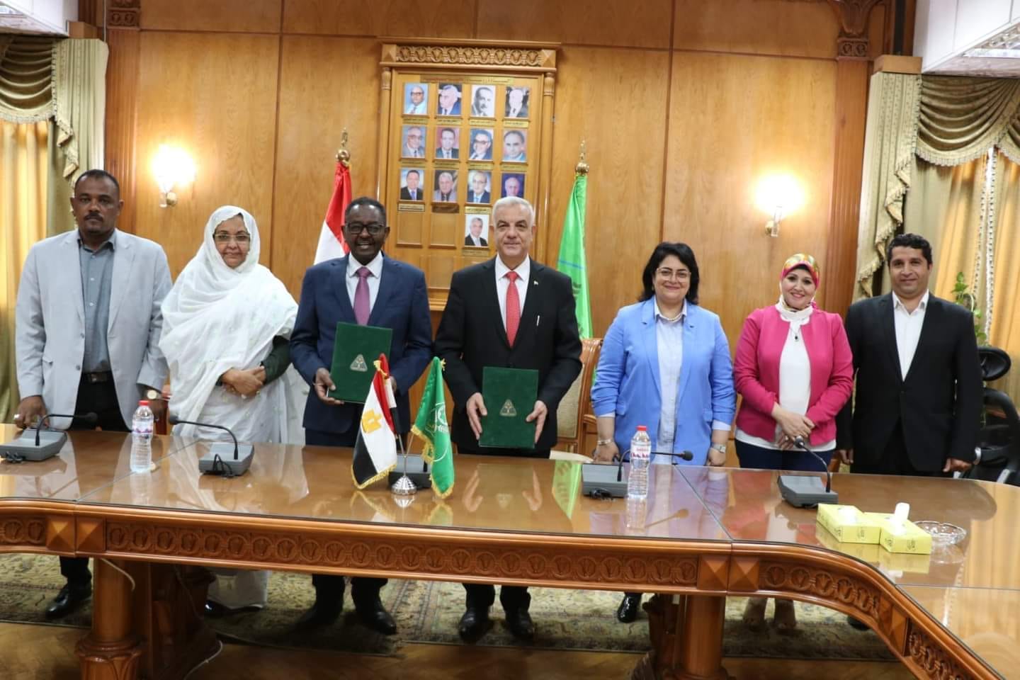 رئيس جامعة المنوفية ورئيس جامعة السودان العالمية يوقعان اتفاقية تعاون 