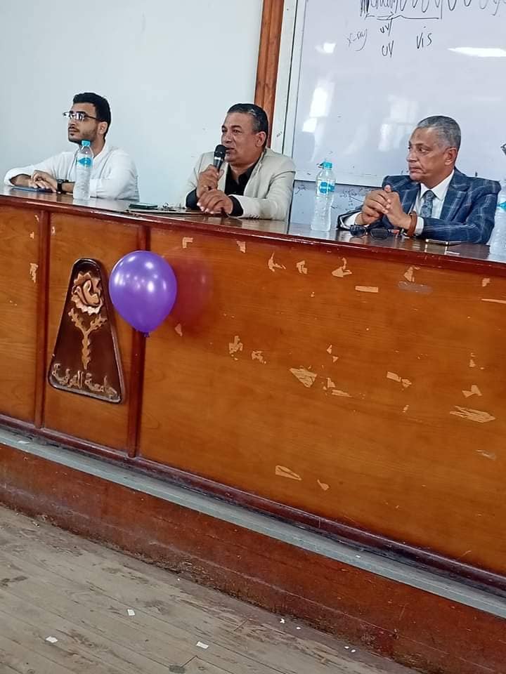 Mr. Prof. Dr. Essam Abdel Hafez Boudi, Acting Dean of the College, Mr. Yasser Ghoneim, Director General of the College, and Mr. Sami Badr, Director of the Youth Welfare Department at the College, received new and old students to begin the new academic year with the best wishes for success and excellence.