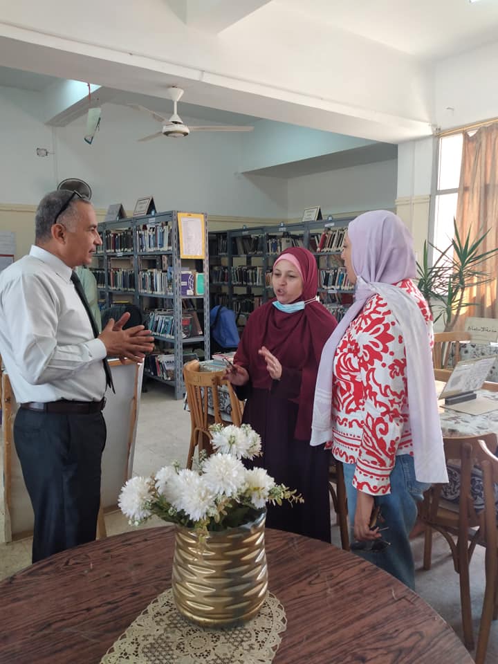 Today, Prof. Dr. Sherif Sabry, Dean of the College, and Prof. Amal Al-Najjar, Director General of the College, toured to inspect the functioning of the educational system in the College and visit the College’s library and its workflow
