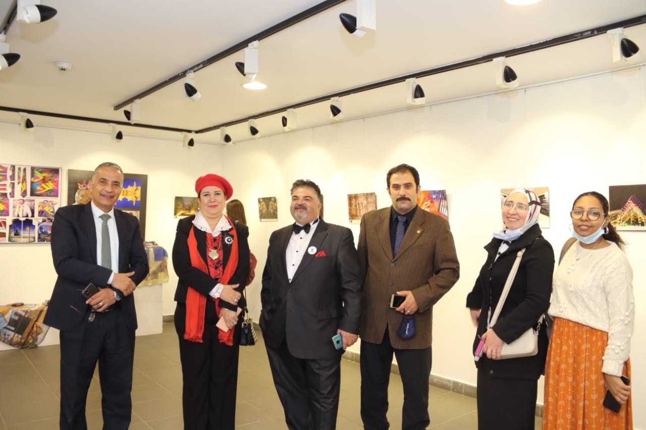المعرض الأول في الشرق الأوسط لفناني الكم 