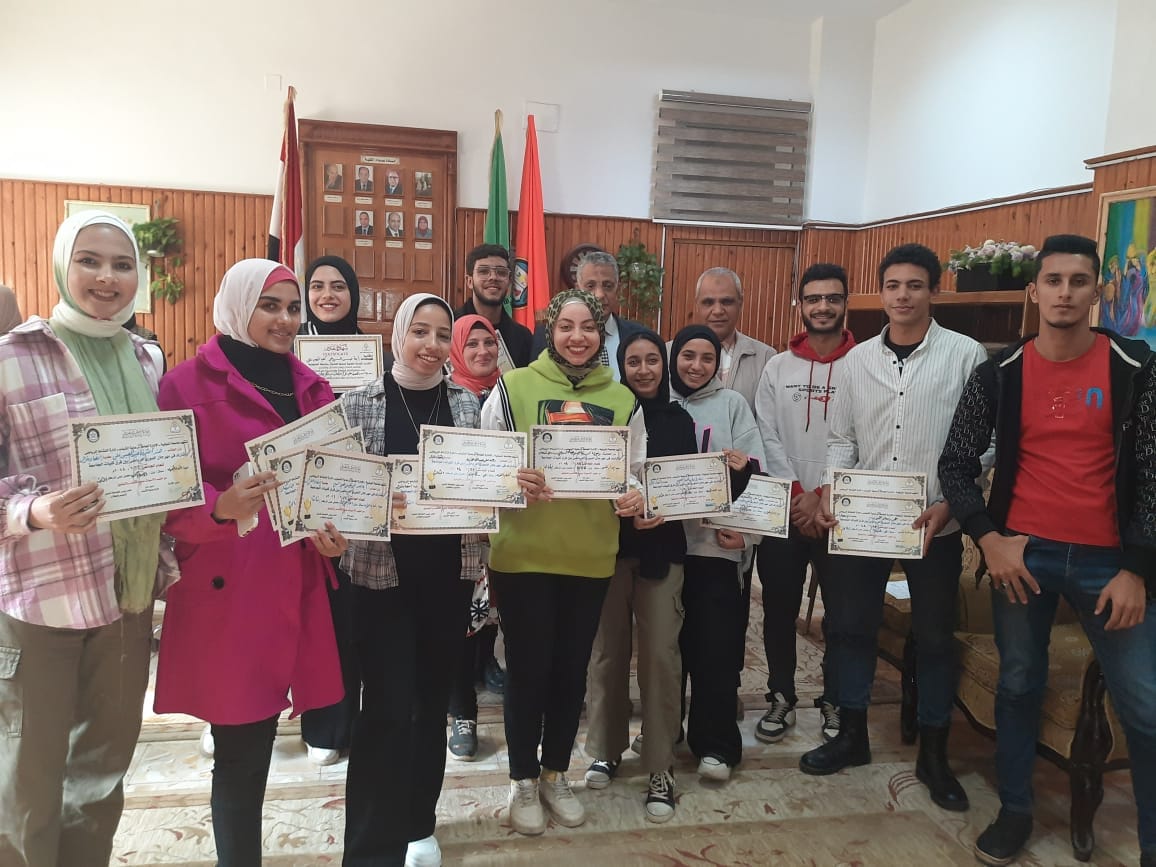 Honoring students who achieved advanced positions in the regular university sports festival for the academic year 2023/2024 in various competitions under the supervision of the activity officer, Ms. Tahani Muhammad Al-Mashad.