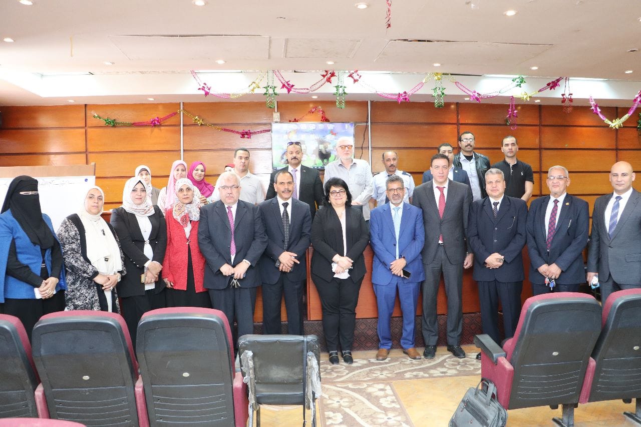 ندوة بعنوان "الوعي البيئي المجتمعي" ضمن فعاليات الأسبوع البيئي العاشر بطب المنوفية