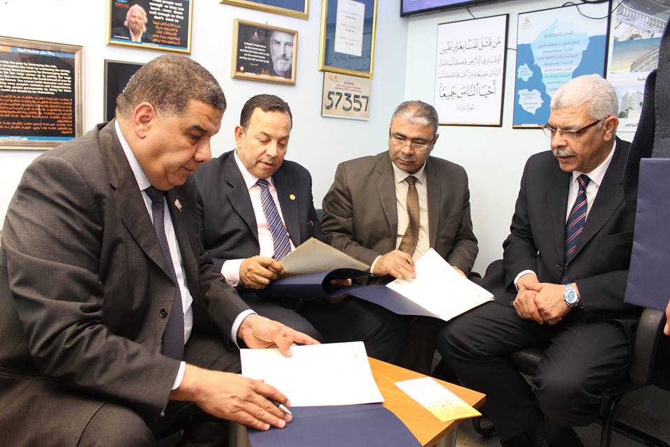 رئيس جامعة المنوفية يشهد توقيع بروتوكول تعاون بين مستشفيات جامعة المنوفية ومستشفى سرطان الأطفال 57357