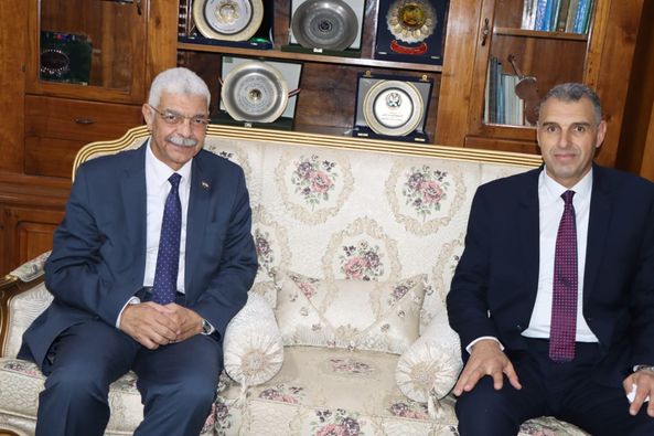 The President of Menoufia University congratulates the new Director of Menoufia Security