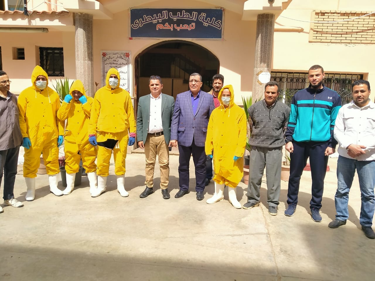 Al-Bagoury follows up the  sterilization and disinfection works at the Faculty of Veterinary Medicine.
