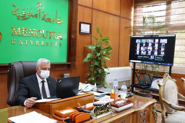 Mubarak holds committee of laboratories and scientific devices online