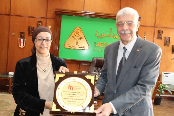 The President of Menoufia University receives the President of the Information Technology Institute