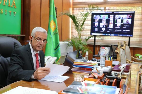 The President of Menoufia University holds his monthly meeting with the deans of the faculties June 2022