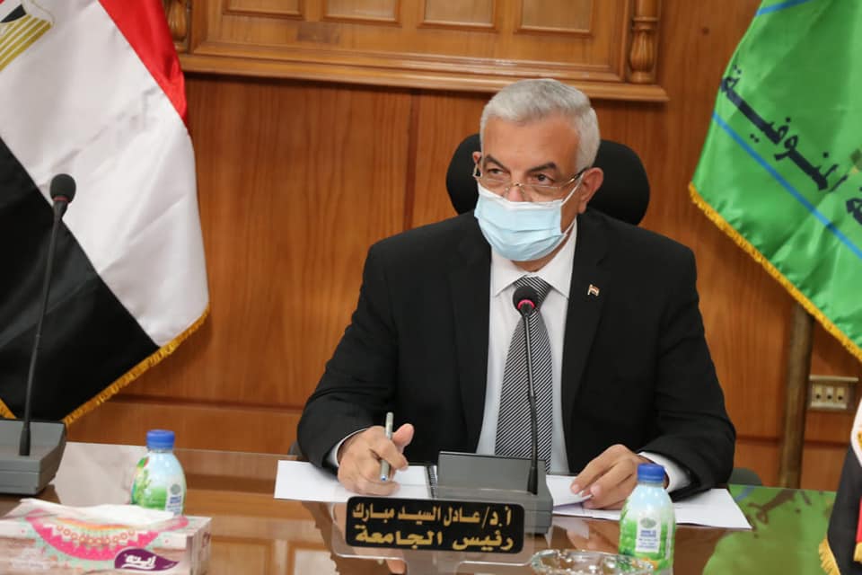 Mubarak chairs the monthly session of the Menoufia University Establishments Committee and follows up on the implementation of its work