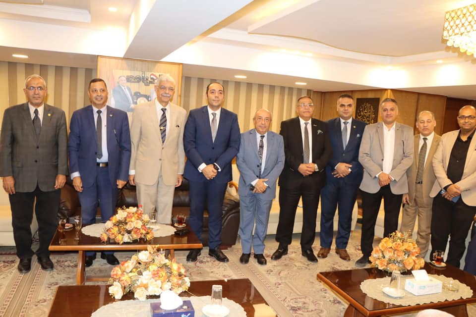 رئيس جامعة  المنوفية  يشهد احتفال نقابة المهندسين وتكريم حملة الماجستير والدكتوراة